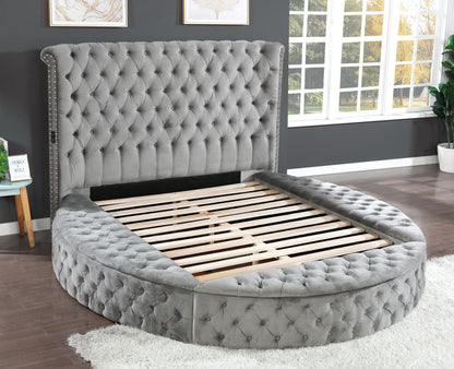 King 5 Piece Bedroom Set Made - Gray