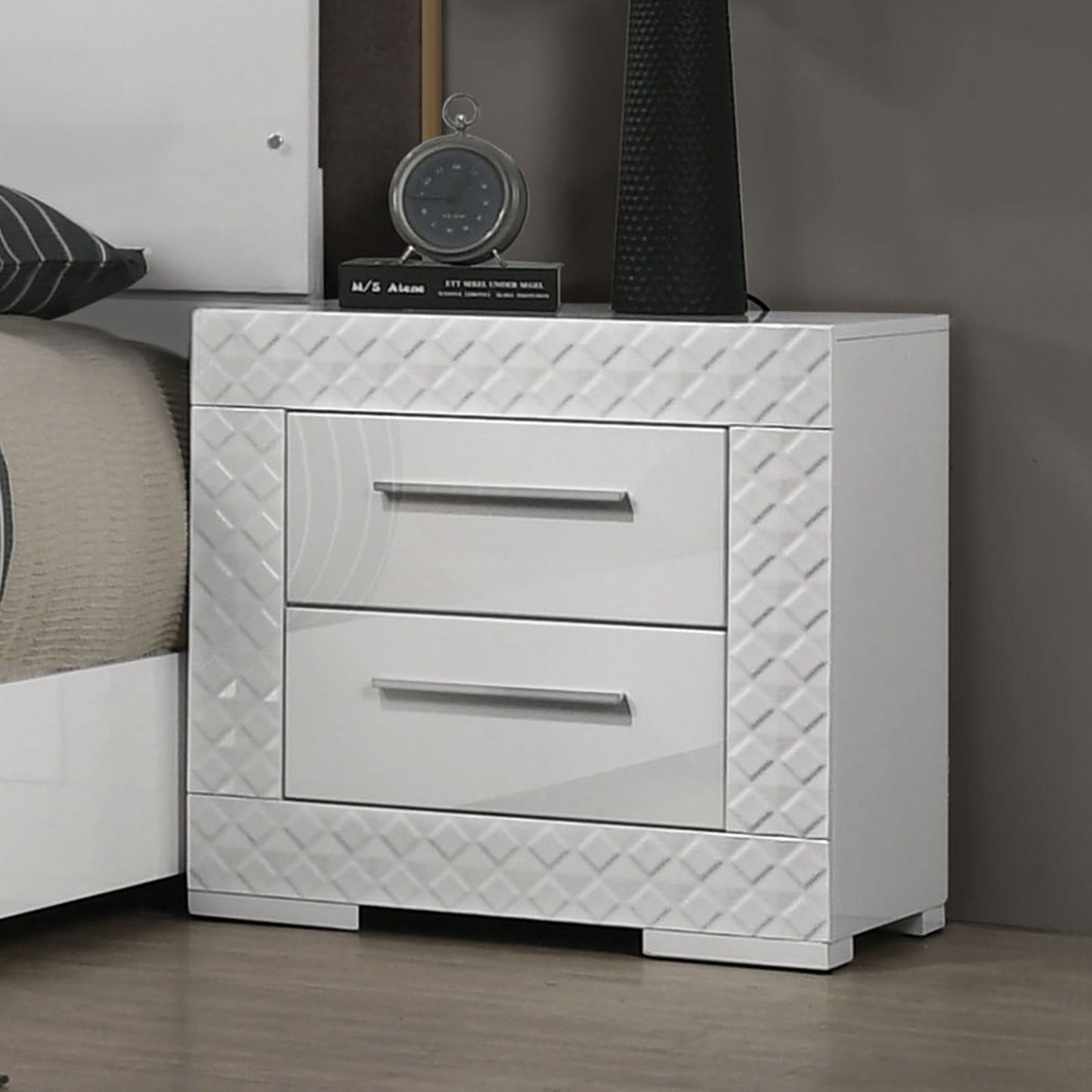 Nightstand With Bar Handle - White