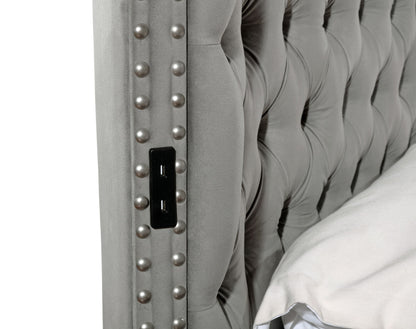 King 5 Piece Bedroom Set Made - Gray